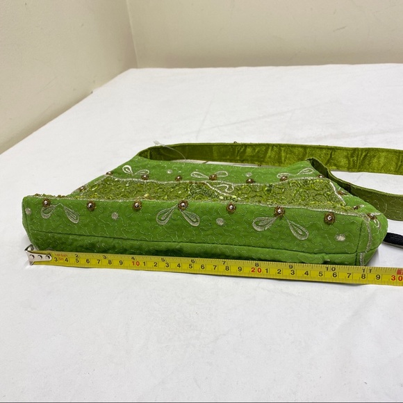 NWT World Finds Green Indian Sari Bowling Handmade Beaded Handbag - Picture 14 of 15